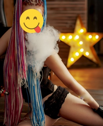 Я креативная и умею разнообразить нашу встречу. В моих услугах входит всё, что пожелаешь, но всегда с умом и взаимным уважением. Отзывы моих клиентов говорят сами за себя - они восхищены моими навыками и ласками. Я живу в Москве и буду рада стать твоей нежной игривой музой в этом большом городе 🌃. Посмотри фото в профиле, чтобы увидеть, насколько я привлекательна и сексуальна. Не медли, позвони мне, и я воплотю все твои фантазии в реальность. 🔥💋 7483, 26 лет